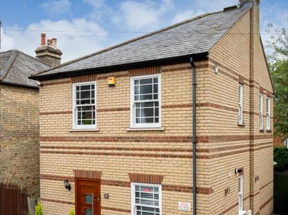 2 Bed Detached House, Oster Street, AL3