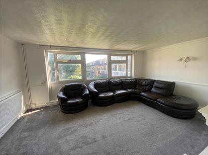 3 Bed Flat, Whitton Walk, E3