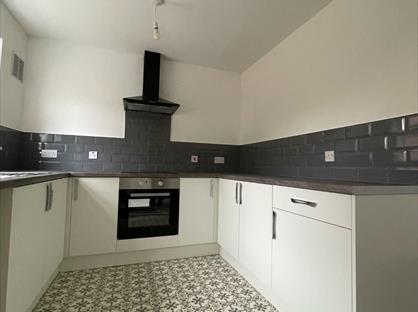 3 Bed Semi-Detached House, Wingfield Road, HU9