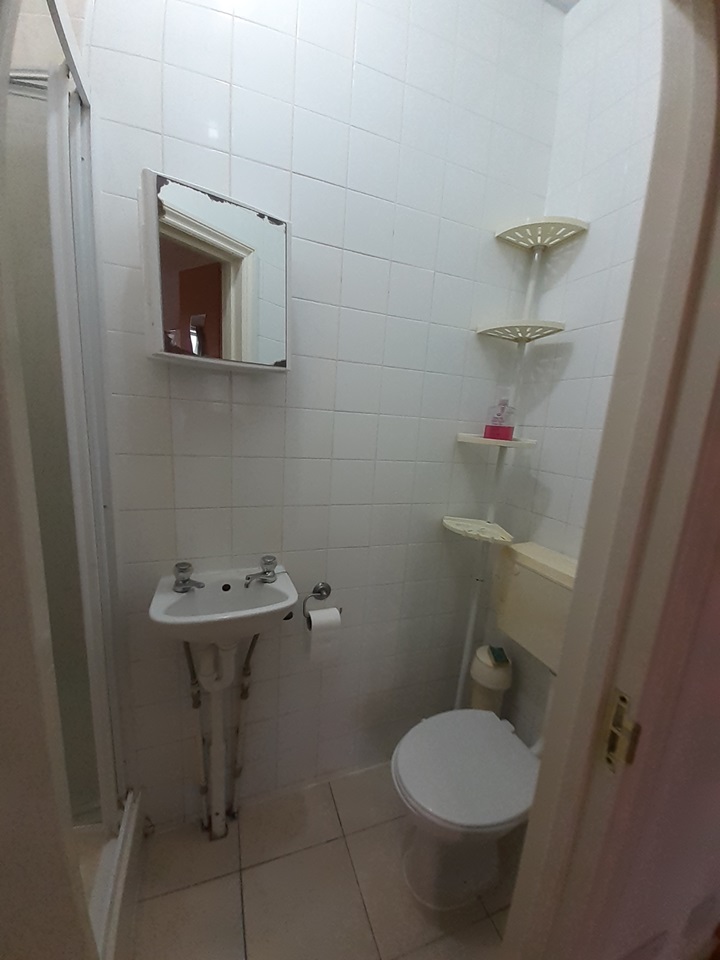 London Studio Flat, Stanmore Road, N15 To Rent Now for £1,100.00 p/m