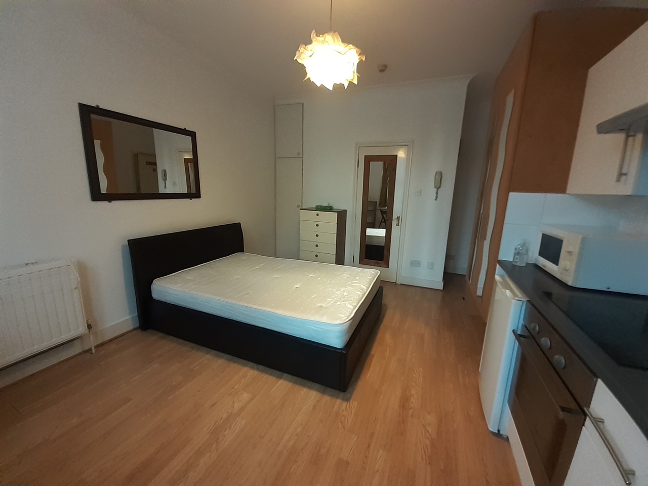 London Studio Flat, Stanmore Road, N15 To Rent Now for £1,100.00 p/m