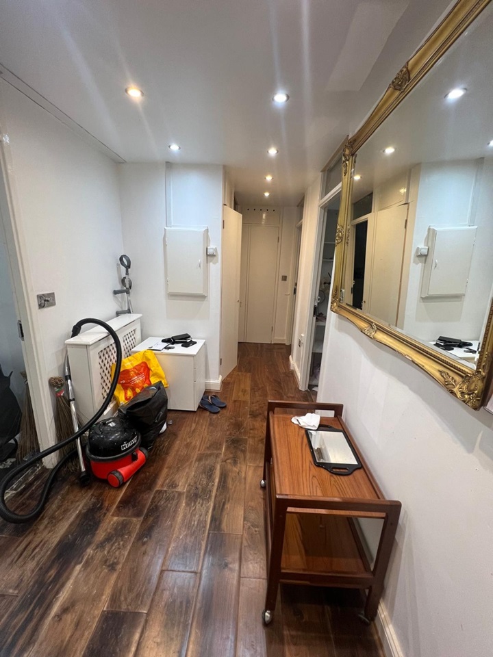 London Room in a Shared Flat, Leven Road, E14 To Rent Now for £700.