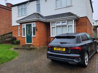 Studio Flat, Chandos Road, MK18