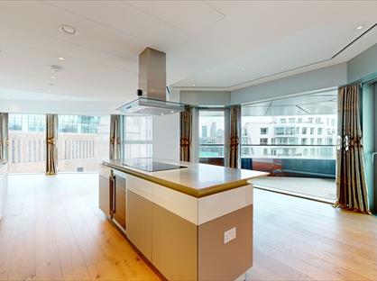 3 Bed Penthouse, Oakley House, SW11