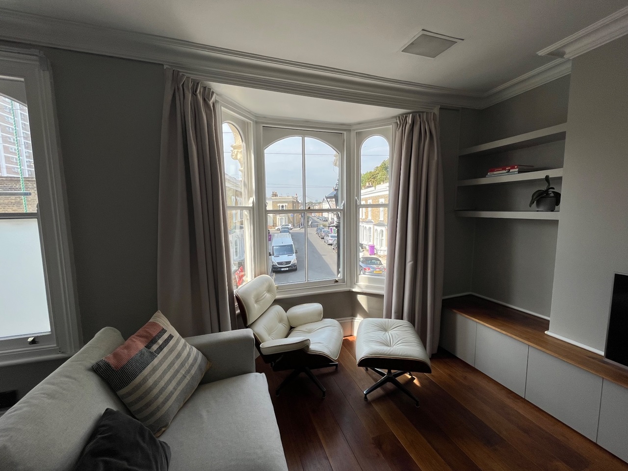 London 1 Bed Flat, Lockhart Street, E3 To Rent Now for £1,800.00 p/m