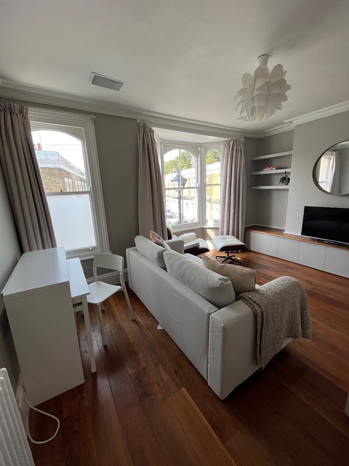 London 1 Bed Flat, Lockhart Street, E3 To Rent Now for £1,800.00 p/m