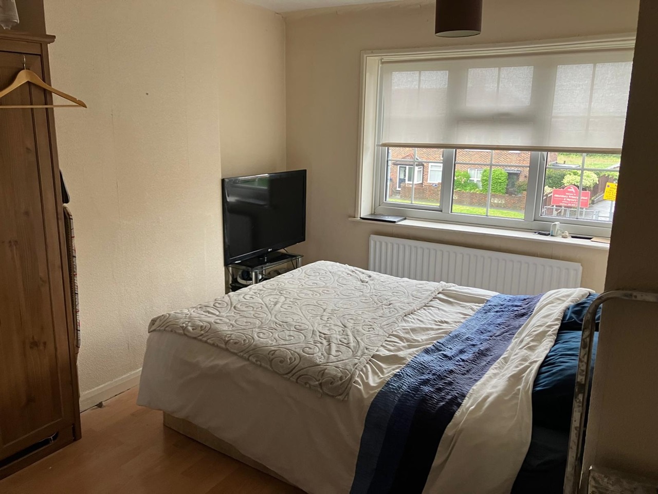 Morden - Room in a Shared House, Central Road, SM4 - To Rent Now for £ ...