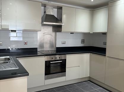 2 Bed Flat, Indescon Square, E14