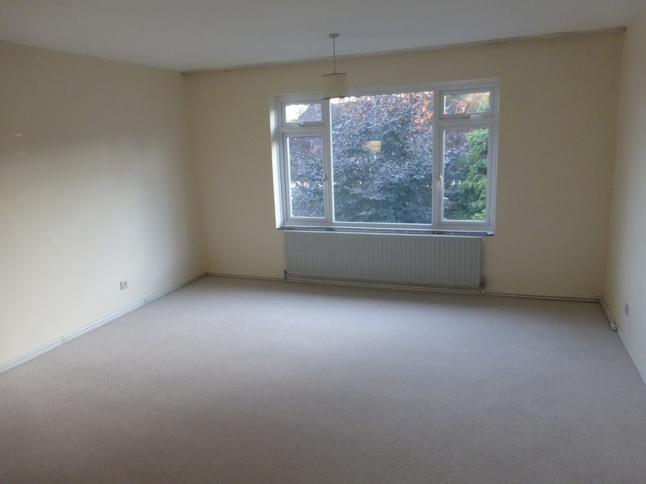 Sutton 2 Bed Flat, Redruth House, SM2 To Rent Now for £1,600.00 p/m