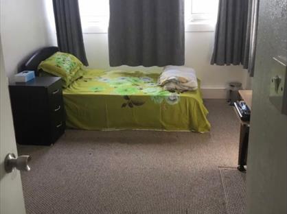 Room in a Shared Flat, College Point, E15