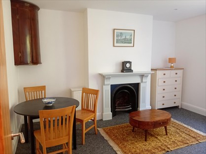 2 Bed Flat, Harehills Avenue, LS8