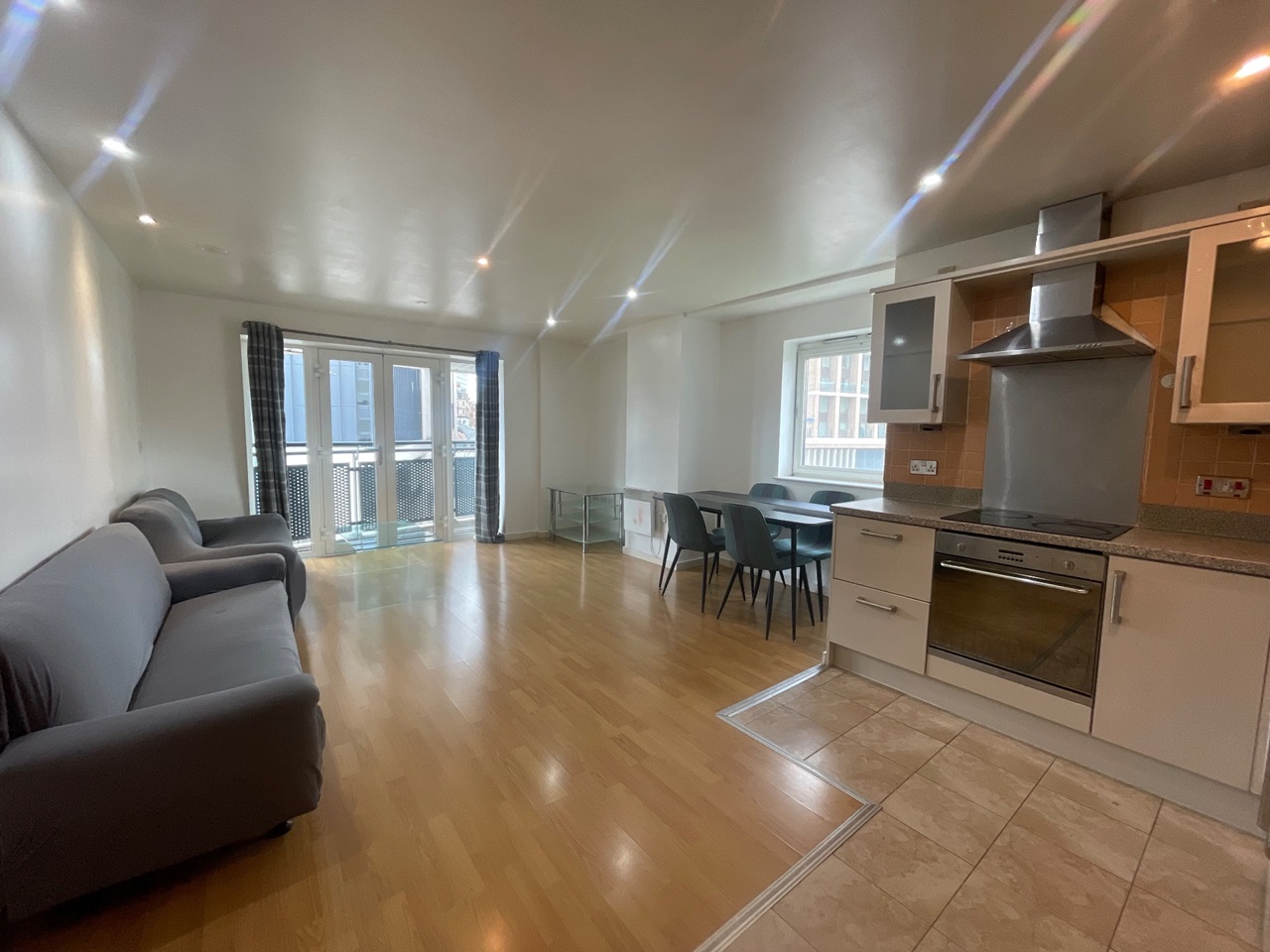 Birmingham 2 Bed Flat, Masshouse Plaza, B5 To Rent Now for £1,350.