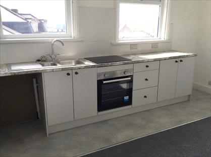 1 Bed Flat, Crown Crescent, YO11