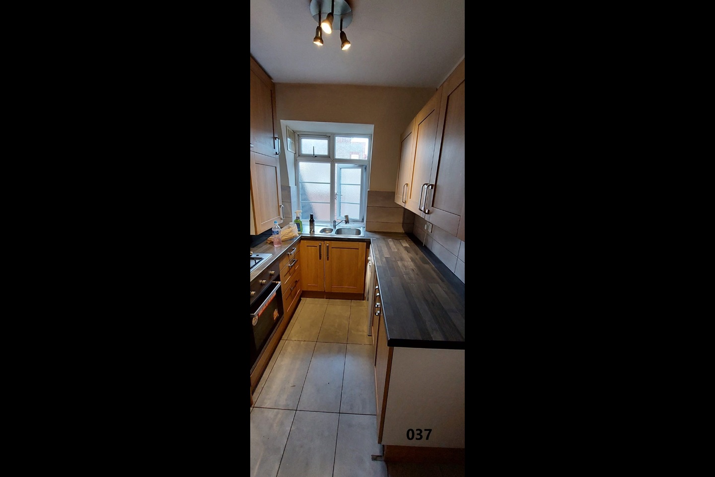 Morden 2 Bed Flat, Grosvenor Court, SM4 To Rent Now for £1,500.00 p/m