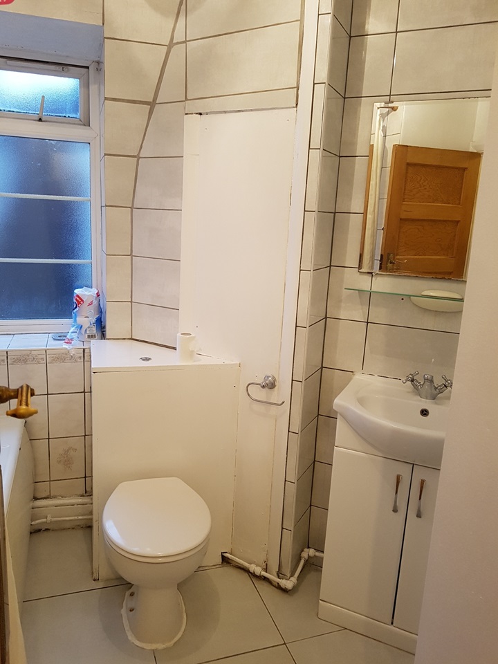 Morden 2 Bed Flat, Grosvenor Court, SM4 To Rent Now for £1,500.00 p/m