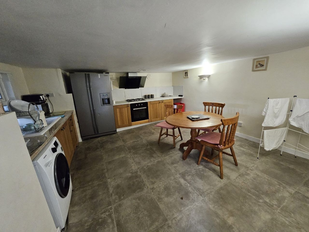 Swinton 1 Bed Flat, Swinton, M27 To Rent Now for £880.00 p/m