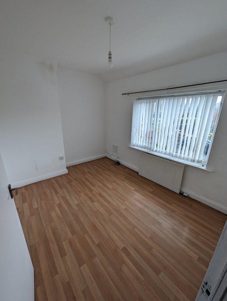 Dukinfield 3 Bed SemiDetached House, Inverness Road, SK16 To Rent