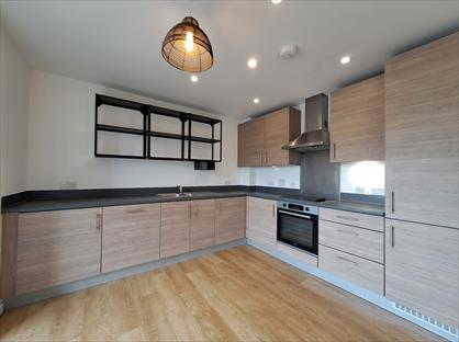 3 Bed Flat, Powell Road, E5