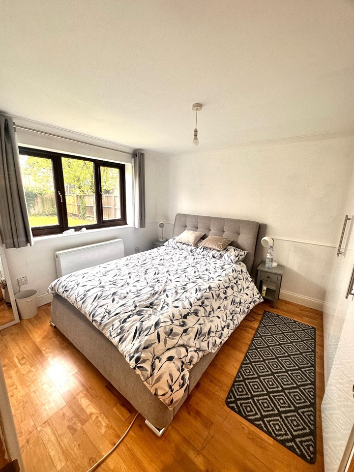 Watford 2 Bed Flat, House, WD18 To Rent Now for £1,495.00 p/m