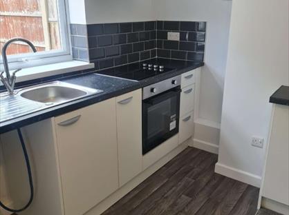 1 Bed Flat, Station Road, DE7