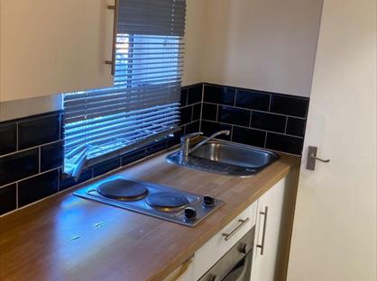 Studio Flat, Lodge Causeway, BS16