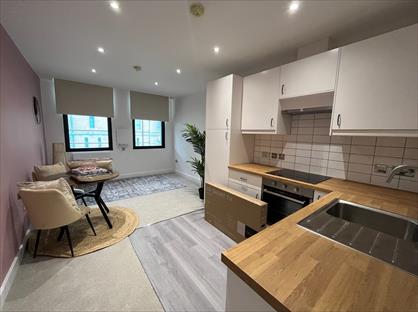 1 Bed Flat, New Briggate, LS2