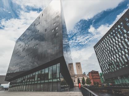 2 Bed Flat, Mann Island, L3