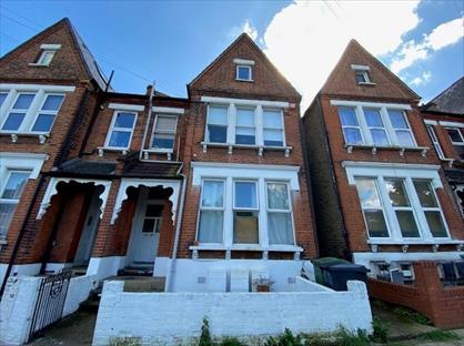 1 Bed Flat, Valley Road, SW16