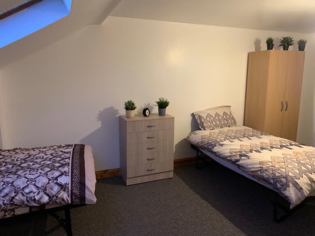 London Studio Flat, Hornsey Park Road, N8 To Rent Now for £999.00 p/m