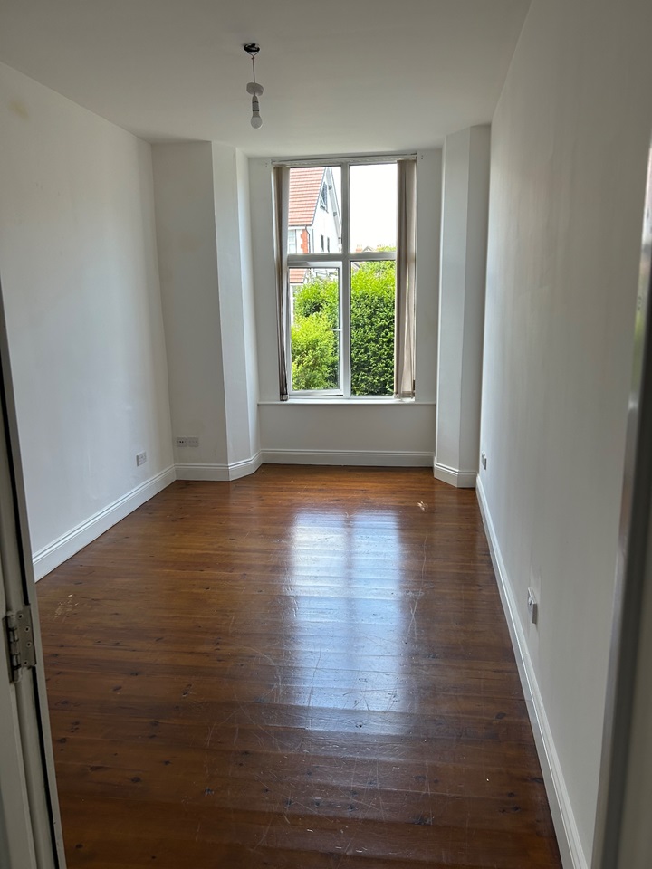 Llandudno 2 Bed Flat, Carmen Sylva Road, LL30 To Rent Now for £995.