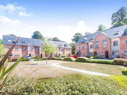 3 Bed Terraced House, The Walled Gardens, M16