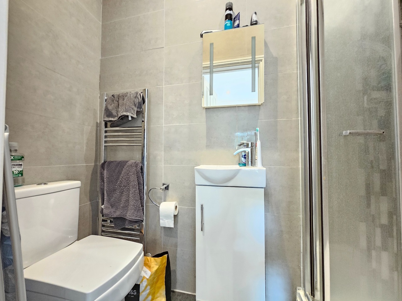 London Studio Flat, Filey Avenue, N16 To Rent Now for £1,050.00 p/m