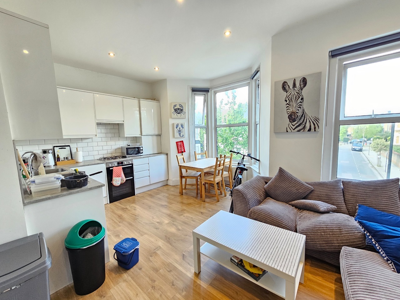 London Studio Flat, Filey Avenue, N16 To Rent Now for £1,050.00 p/m