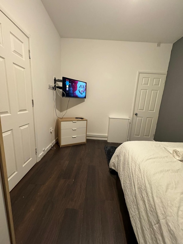 Room in a Shared House, Bolingbroke Road, CV3, N1 7GU