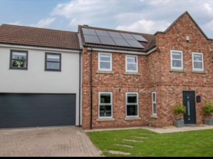 5 Bed Detached House, Bracon, DN9