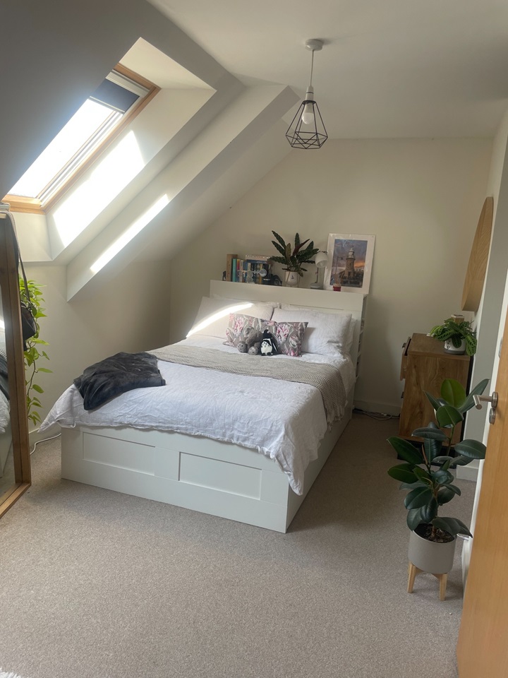 Tonbridge Studio Flat, The Bank House, TN9 To Rent Now for £700.00 p/m