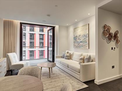 2 Bed Flat, Thornes House, SW11