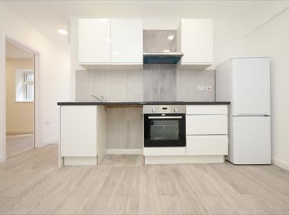 2 Bed Flat, Brentfield Gardens, NW2