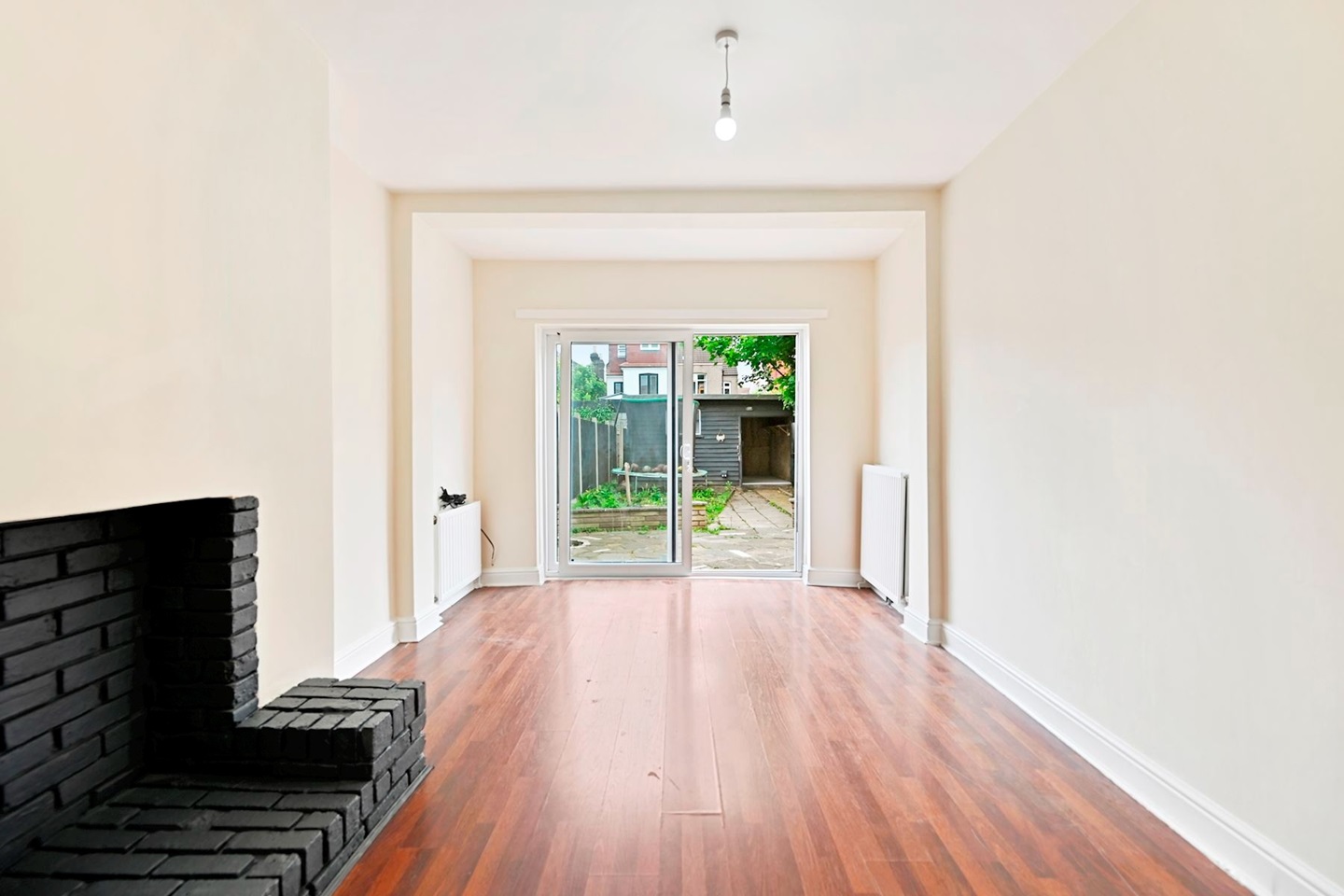 Ilford 3 Bed Terraced House, Cambridge Road, IG3 To Rent Now for £