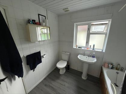 1 Bed Semi-Detached House, Cambridge, CB1