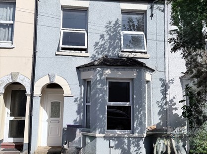 3 Bed Terraced House, Walton Road, CT19