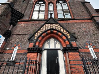 2 Bed Flat, High Park Street, L8