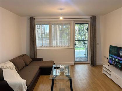 1 Bed Flat, Bell Barn Road, B15