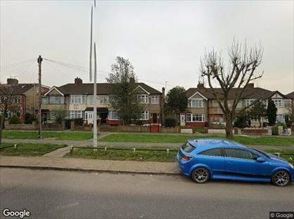 Room in a Shared House, Rush Green Road, RM7