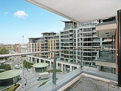 2 Bed Flat, Thames Point, SW6