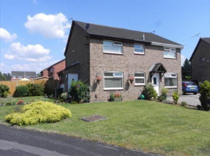 1 Bed Semi-Detached House, Blackthorne Avenue, CH66