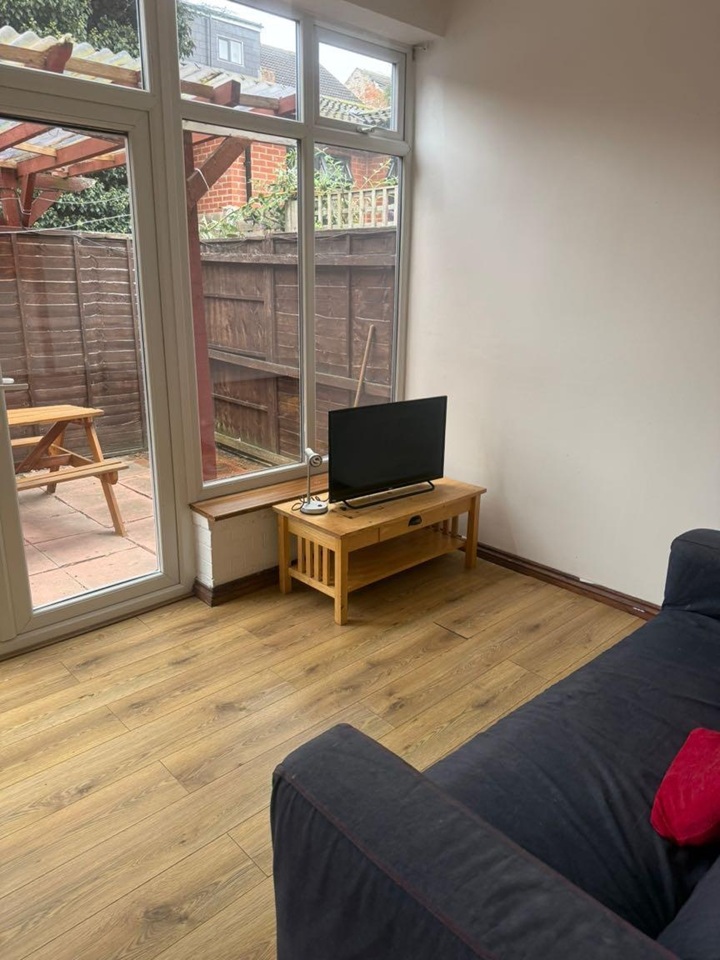 Additional image 5 of Room in a Shared House, Russell Road, NG7, N1 7GU