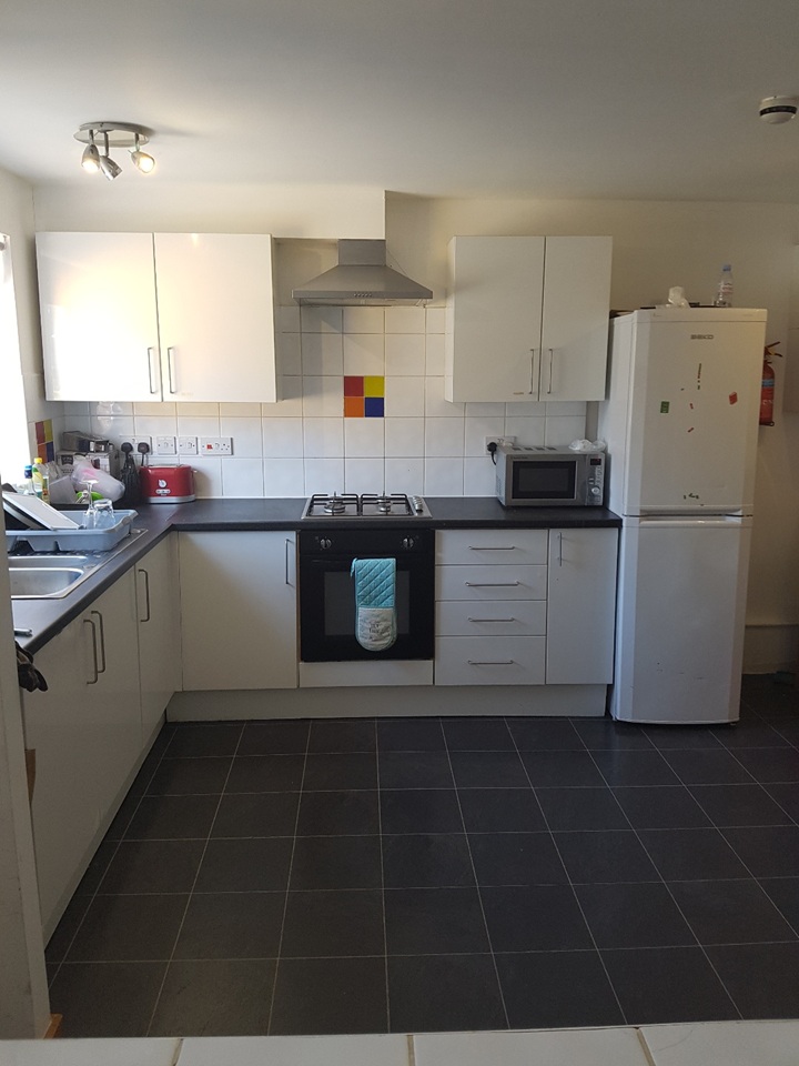 Room in a Shared House, Russell Road, NG7, N1 7GU