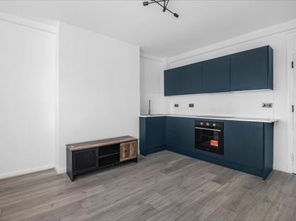 3 Bed Flat, Kingston Road, KT1