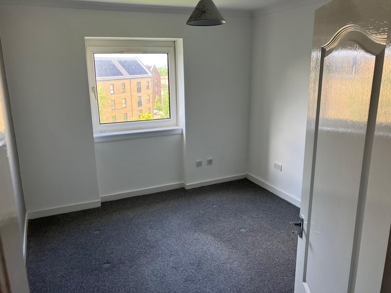 Glasgow 3 Bed Flat, Carmunnock Road, G45 To Rent Now for £950.00 p/m